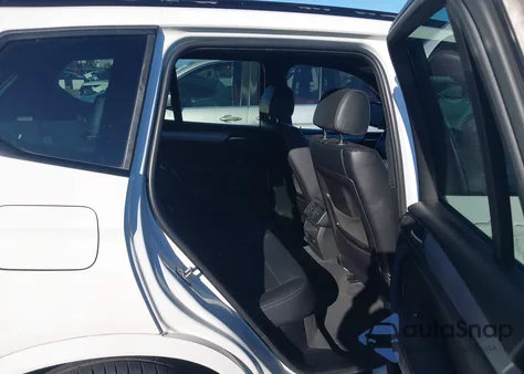 2013 BMW X3 xDrive28I z USA, uszkodzony, nr VIN 5UXWX9C55D0A15151